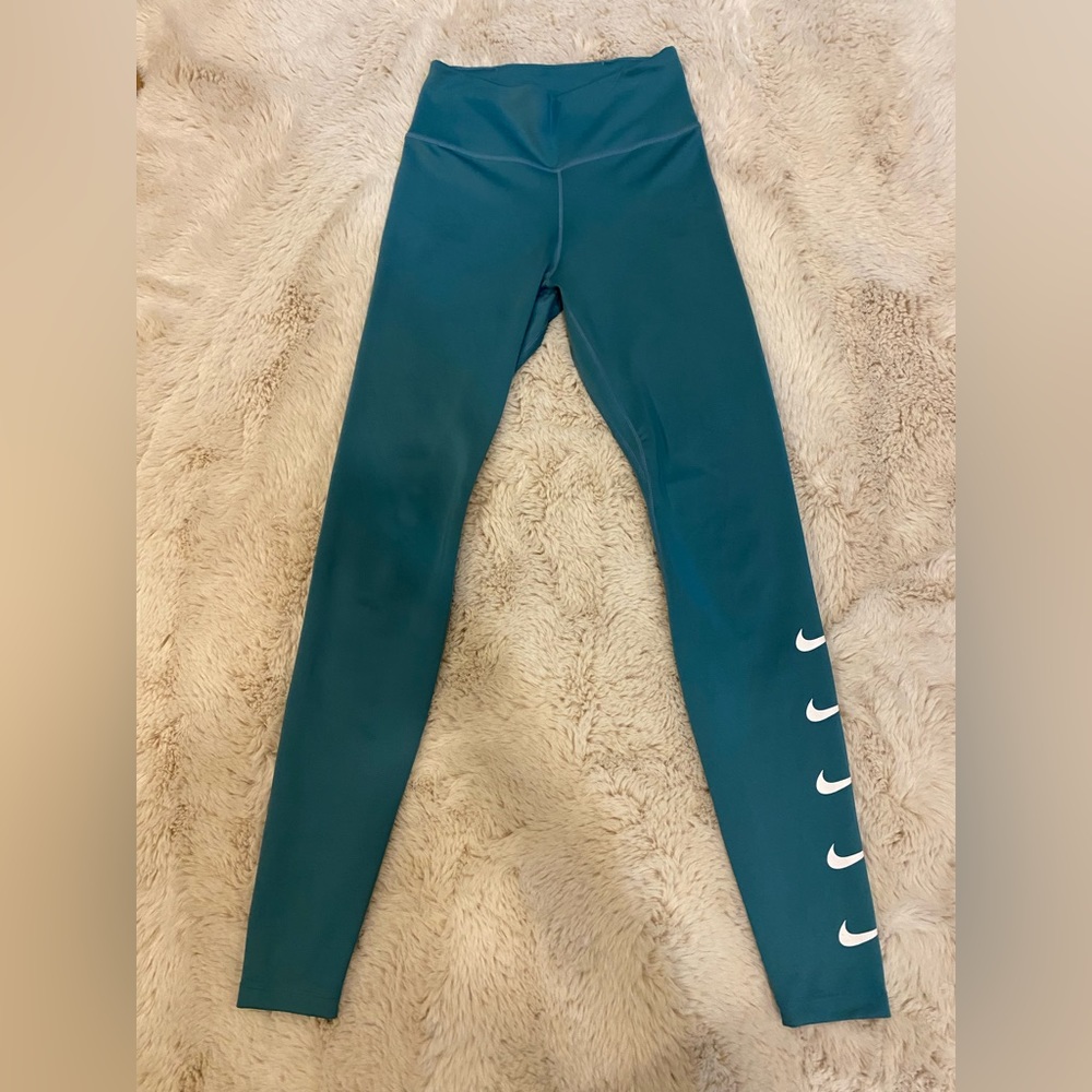 NWOT Nike Running Leggings